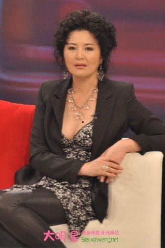 倪萍个人资料老公是谁,揭秘与哪位才子共度余生