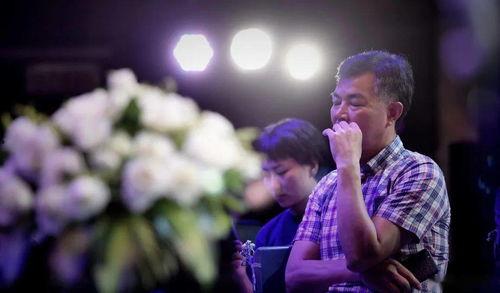 父亲创作时代背景,父亲笔下的时代印记